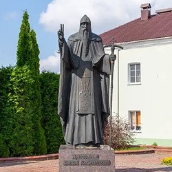 Памятник Святому преподобному Елисею Лавришевскому (Новогрудок)