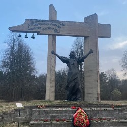 Мемориальный комплекс «Шуневка» (Добрунь, Докшицкий район)