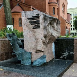 Памятник Владимиру Омельянюку (Минск)