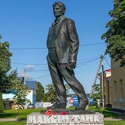 Памятник Максиму Танку (Мядель)