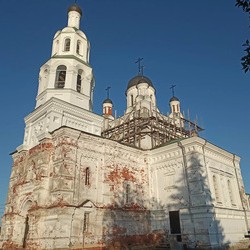 Церковь Святой Живоначальной Троицы (Улла)