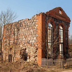 Руины винокурни и хозпостроек усадьбы Богдановичей (Ободовцы)