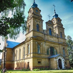 Костёл Божьего Тела в Дворце (Дворец, Дятловский район)