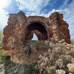 Руины церкви Святых апостолов Петра и Павла (Вишов)