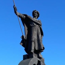 Памятник князю Давиду (Давид-Городок)