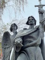 Памятник князю Борису Всеславичу в Борисове