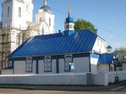 Деревянная Спасо-Преображенская церковь XVIII века