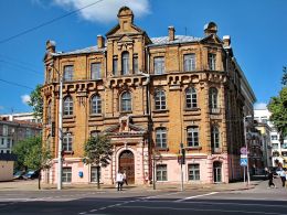 Дом Козиной. Здание бывшей Алексеевской частной восьмиклассной женской гимназии в Минске