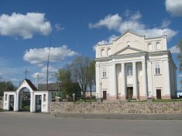 Костёл Святых Космы и Дамиана в Островце