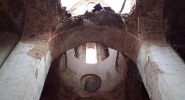 Руины Свято-Троицкой церкви в деревне Самотевичи (Костюковичский район)