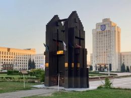 Мемориал «Колокол Нагасаки» в Минске