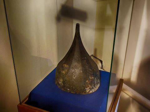 Древнерусский шлем конца XIV-начала XV в.