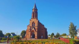 Костёл святых апостолов Петра и Павла в Логишине