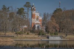 Часовня-усыпальница князей Святополк-Мирских