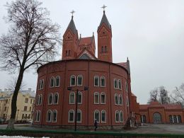 Костел Святых Симеона и Елены (Красный костёл)