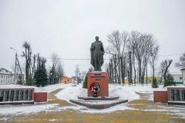 Площадь Василия Маргелова в Костюковичах