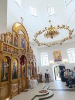 Интерьер церкви и иконостас