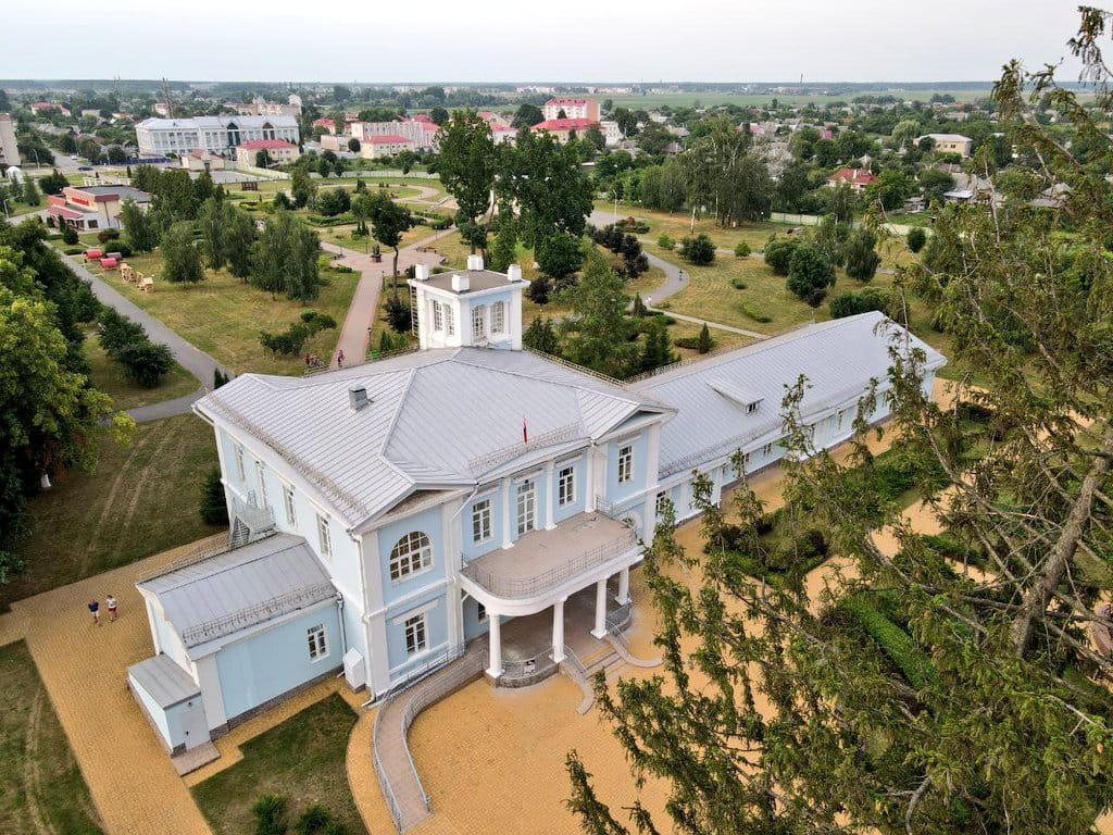 Усадебно-парковый ансамбль Авраамовых, Хойники