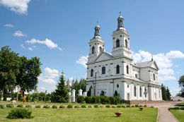 Костел Святого апостола Андрея в Лынтупах