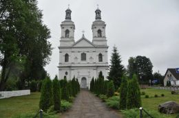 Костел Святого апостола Андрея в Лынтупах