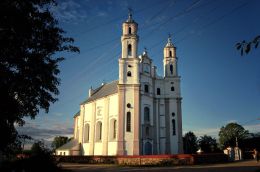 Костёл Святого Михаила Архангела в Лужках