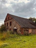 Руины винокурни и хозпостроек усадьбы Богдановичей в деревне Ободовцы (Вилейский район, Минская область)