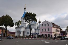 Свято-Никольская церковь. Восточная часть площади