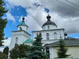 Церковь Святых Петра и Павла в Сенице