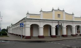 Торговые ряды «Белые лавки» в Пружанах