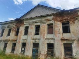 Дворец Радзивиллов в деревне Полонечка (Барановичский район, Брестская область)