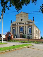 Костёл и брама (ворота)
