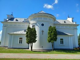 Костёл Пресвятой Троицы в Индуре