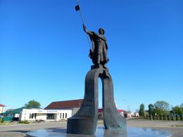 Памятник князю Давиду в Давид-Городке